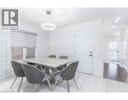 32 HEDGES Crescent - 5