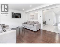 32 HEDGES Crescent - 7