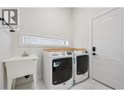 552 NATHALIE Crescent - 21