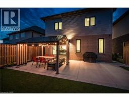 552 NATHALIE Crescent - 39