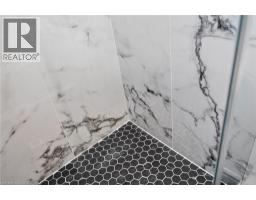 118 CATHCART Street - 17