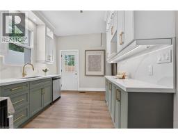 118 CATHCART Street - 25