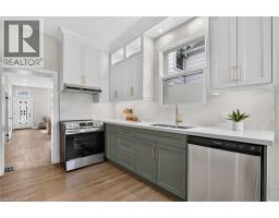 118 CATHCART Street - 27