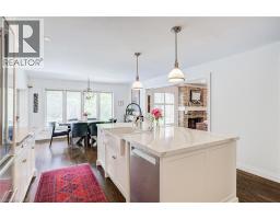 2134 MAPLEWOOD Road - 11