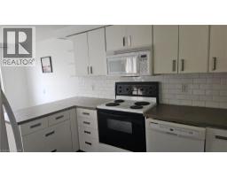 58 BELWOOD Crescent - 5