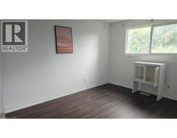 58 BELWOOD Crescent - 8