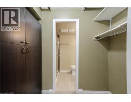 7 GALE Crescent UnitNo. B3 - 13
