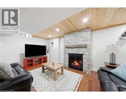35 ROSEBURY Way - 32