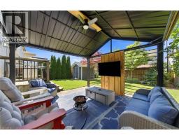 35 ROSEBURY Way - 39