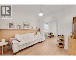 6 BEN LOMOND Place - 11
