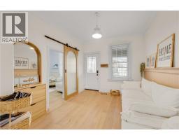 6 BEN LOMOND Place - 12