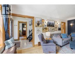 17 TUXEDO Avenue S - 10