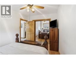 17 TUXEDO Avenue S - 21