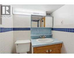 17 TUXEDO Avenue S - 42