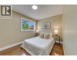 1633 GREENBRIAR Drive - 30