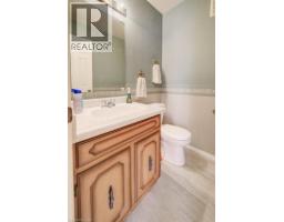 206 CANDLEWOOD Crescent UnitNo. 9 - 12