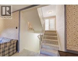 206 CANDLEWOOD Crescent UnitNo. 9 - 28