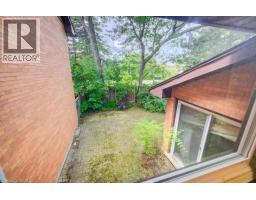 206 CANDLEWOOD Crescent UnitNo. 9 - 30