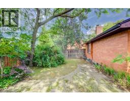 206 CANDLEWOOD Crescent UnitNo. 9 - 32