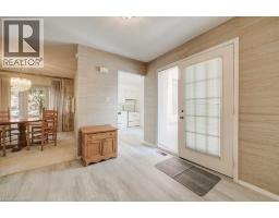 206 CANDLEWOOD Crescent UnitNo. 9 - 5
