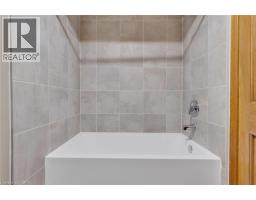 7 BLUE HERON Court - 23