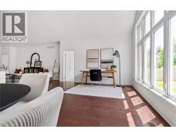 27 RILEY Crescent - 22