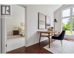 27 RILEY Crescent - 24