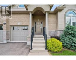 27 RILEY Crescent - 4