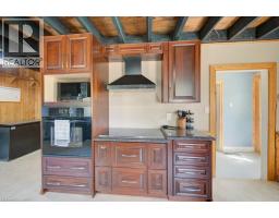 154 EVERT Street - 12