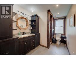 154 EVERT Street - 17