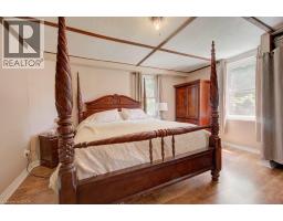 154 EVERT Street - 20
