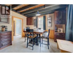 154 EVERT Street - 8