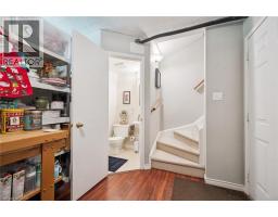 459 BEECHWOOD Place UnitNo. 21 - 17