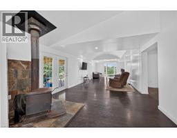 647 BAINS Road - 18