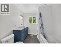 647 BAINS Road - 27
