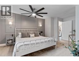 64 CINDY Avenue - 23