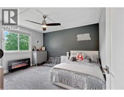 64 CINDY Avenue - 27