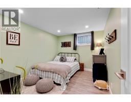 64 CINDY Avenue - 36