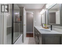 8229 RIDEAU Street - 17