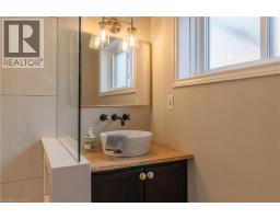 8229 RIDEAU Street - 21