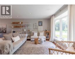 8229 RIDEAU Street - 9