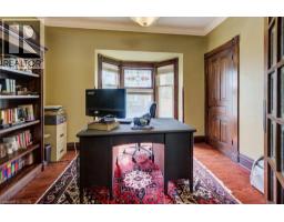 6 TWEED Street - 12