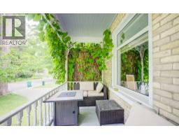 6 TWEED Street - 2