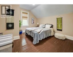 6 TWEED Street - 26