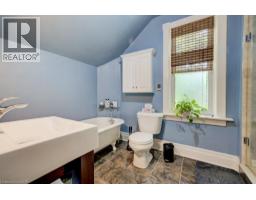 6 TWEED Street - 31