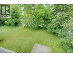 6 TWEED Street - 34