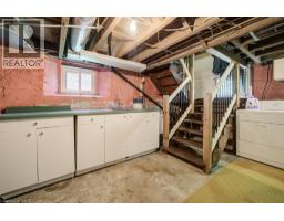 6 TWEED Street - 36