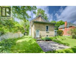 6 TWEED Street - 46