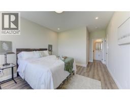 110 BEDELL Drive - 19