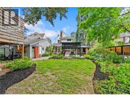 88 ROTHSAY Avenue - 33